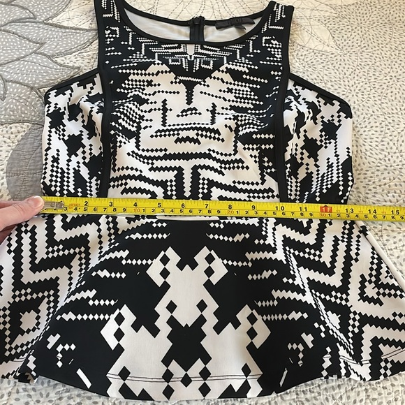 EUC Black and White Peplum Top - Picture 4 of 5